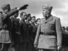 Mussolini_saluta_le_truppe_che_si_recano_in_Etiopia